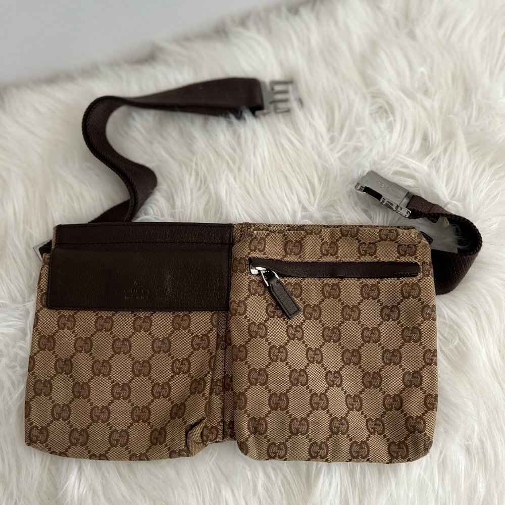 Gucci
Supreme GG Monogram Fanny Pack